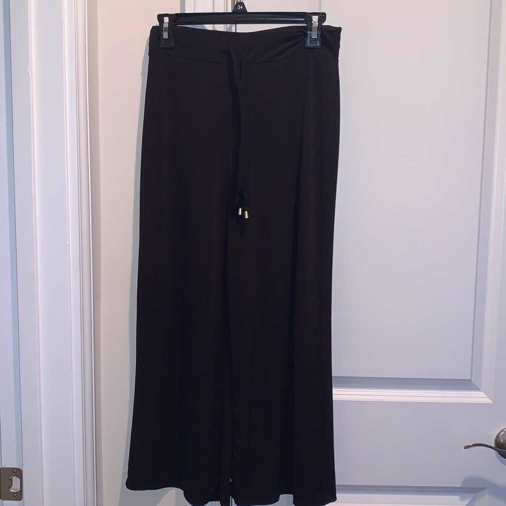 Black flow pants by Jones New York